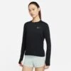 Nike Women's DRI-FIT Element Running Crew (010 - Black/Reflective Silver)